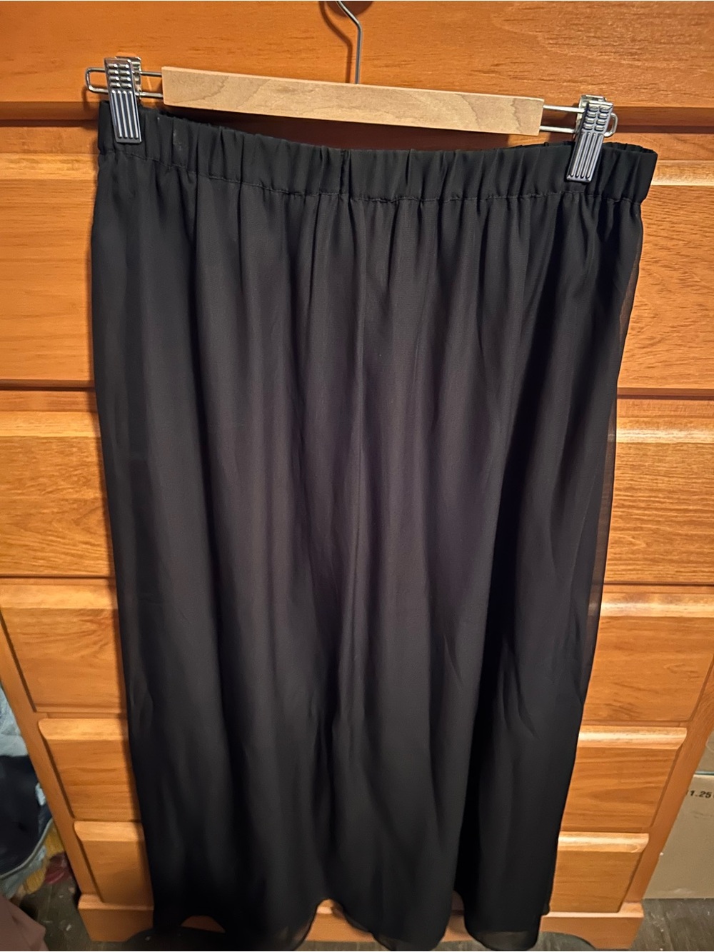 Women’s Black Maxi Elastic-Waist Skirt with Tulle layer